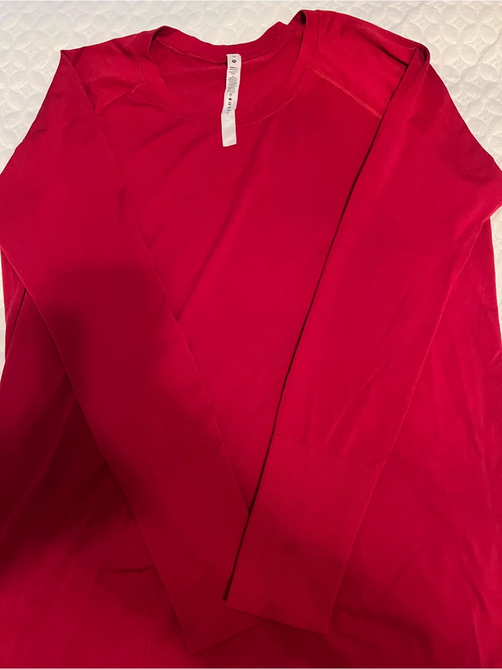 Lululemon  Swiftly Tech Long-Sleeve Crew Neck Red Top